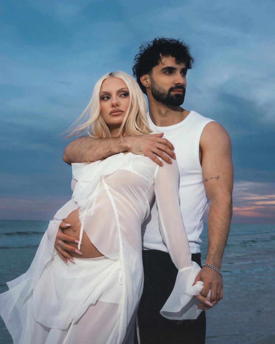 Alexandra Stan RO 🌈 tweet media