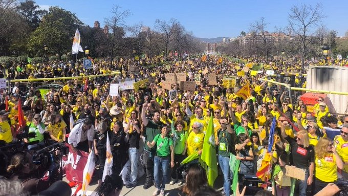 L'Accent tweet media