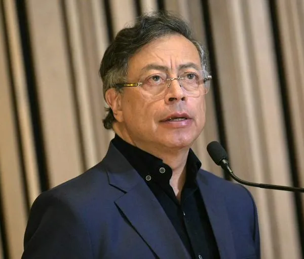 Justicia de EE. UU. investiga a Petro por presuntos nexos con narcotraficantes, según New York Times
Las delicadas revelaciones del medio estadounidense aún no han sido respondidas por la Casa de Nariño, pero abren un preocupante panorama para el mandatario.