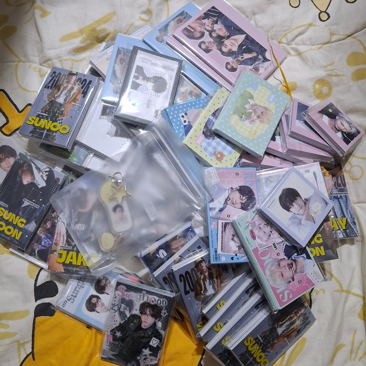 ar-ey | ENHYPEN IS 7 tweet media