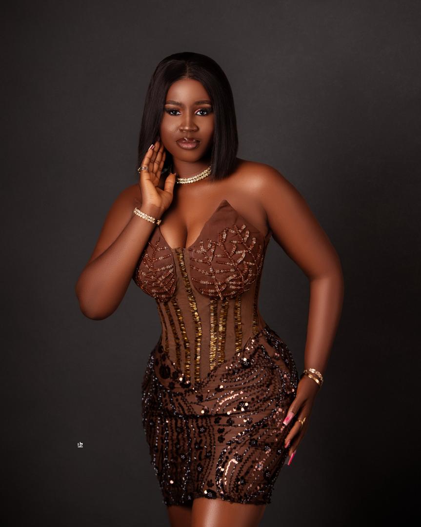 sheCodez tweet media