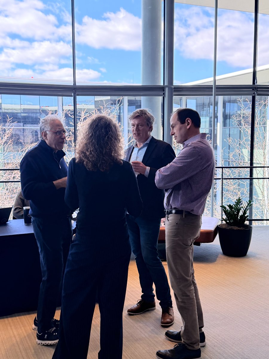 YCCI @ Yale SOM tweet media