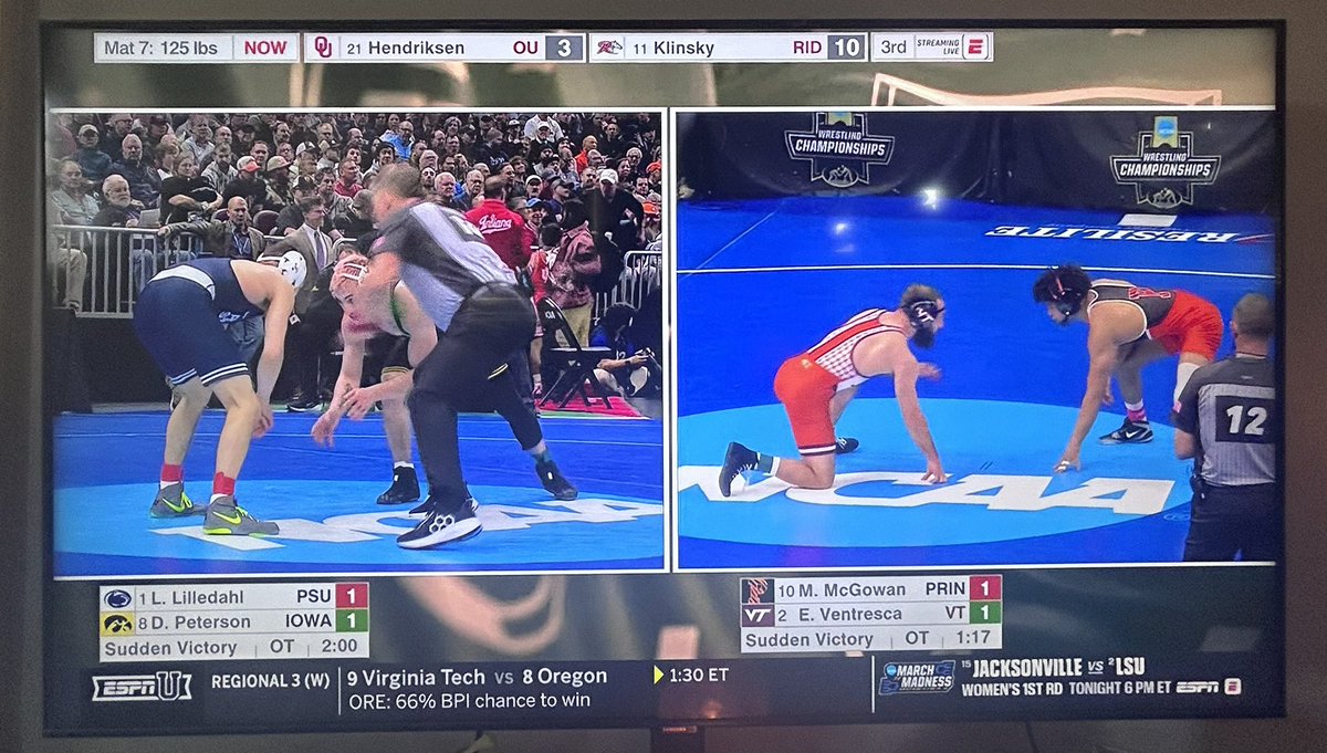 reedpackof5's tweet photo. What a way to start moving day!! #MatMadness https://t.co/FDFcXleIZb