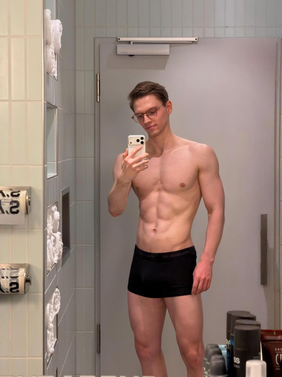 Harry Simkins tweet media