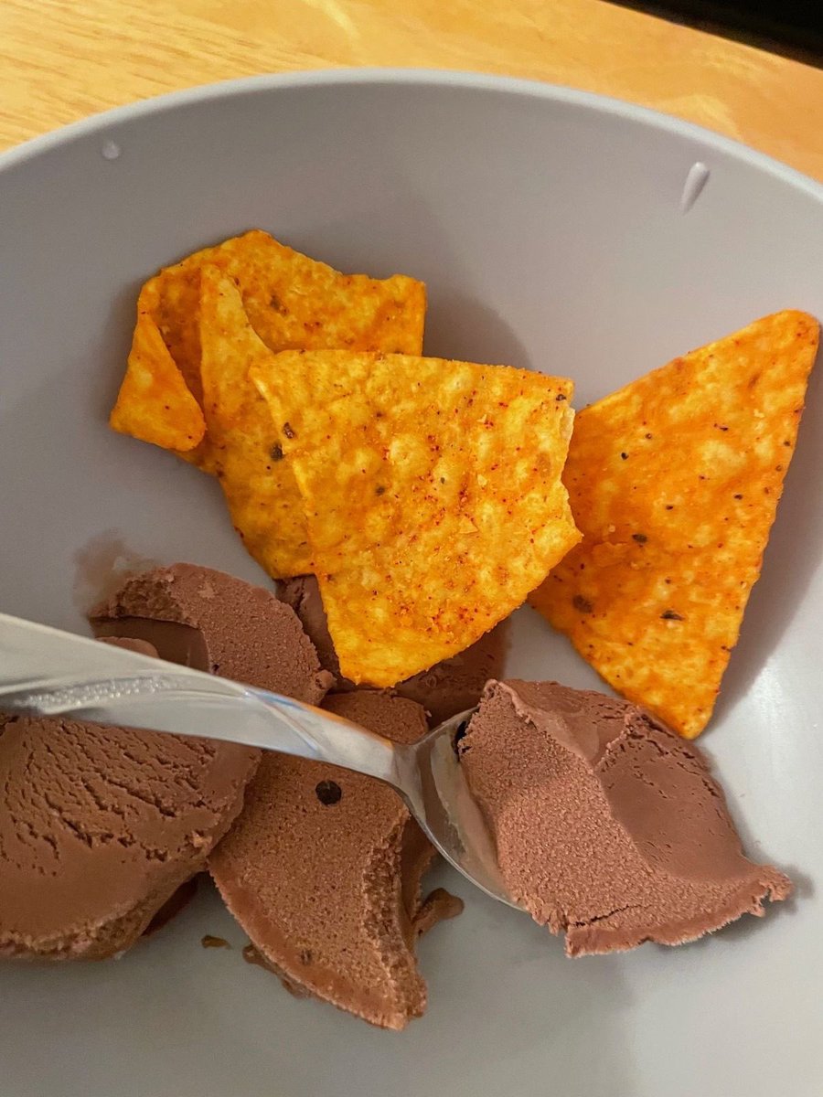 𓏲 💫 ꓹ ݃ 𝐲𝐮𝐤𝐢 𓂅 tweet media