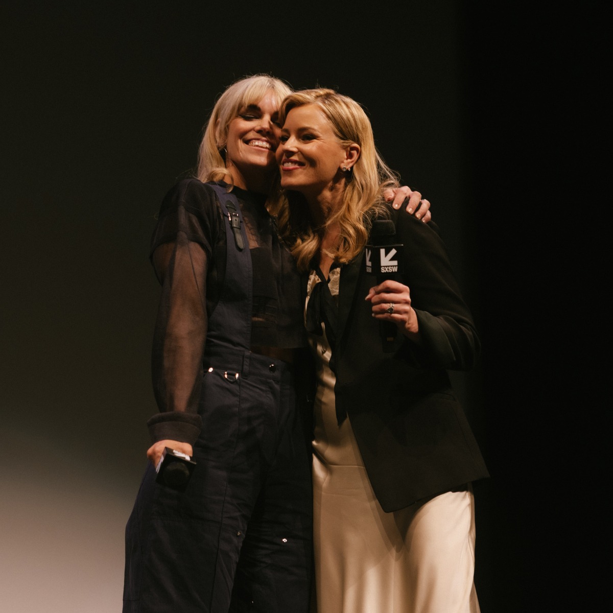 Dropbox's tweet photo. Wellness retreats, perfect details, quiet dread: it's Alex Prager’s art come to life through film.

"DreamQuil," Prager's debut feature starring Elizabeth Banks, premiered at #SXSW.

We hosted the post-premiere party &amp; loved getting to celebrate this new chapter of Alex's career.
