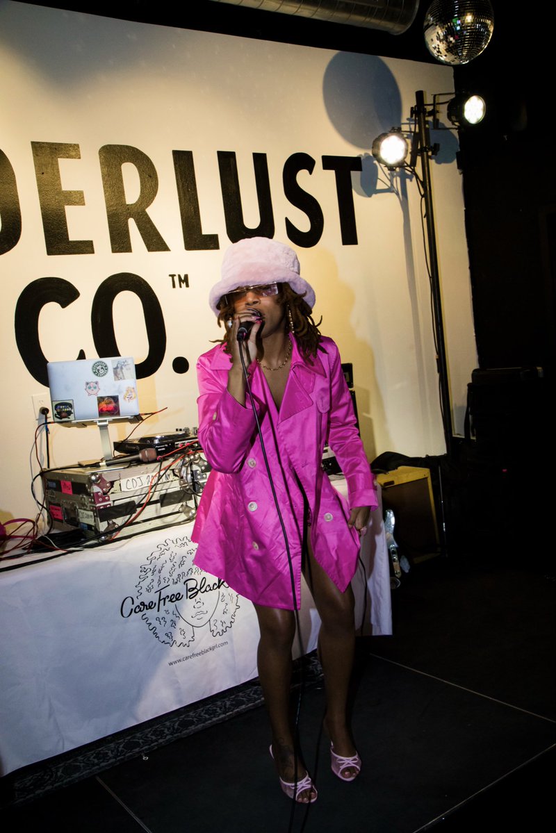 #CareFreeBlackGirl tweet media