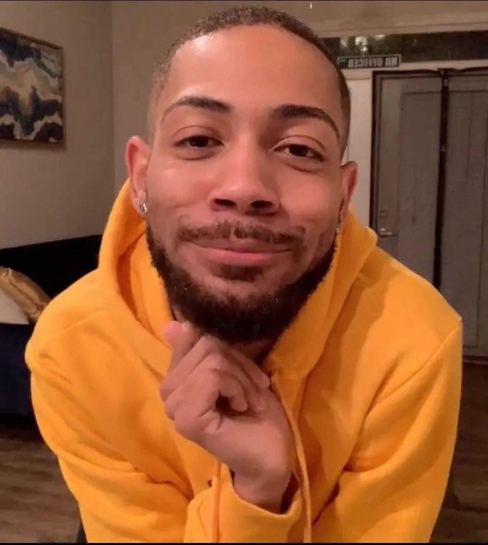 2RawTooReal tweet media