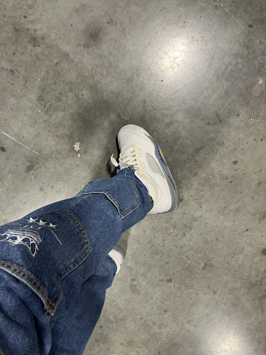 jordan5k's tweet photo. @honeyMOmoney https://t.co/sA5YPQGz62