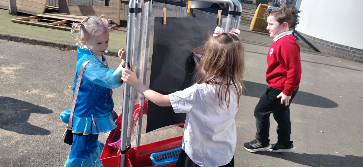 Mrs Heron tweet media