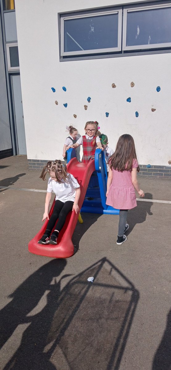 Mrs Heron tweet media