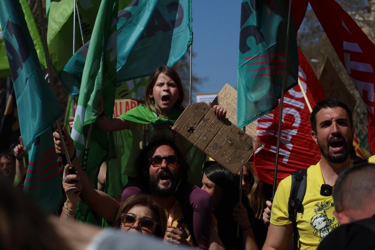 CatalunyaPlural tweet media