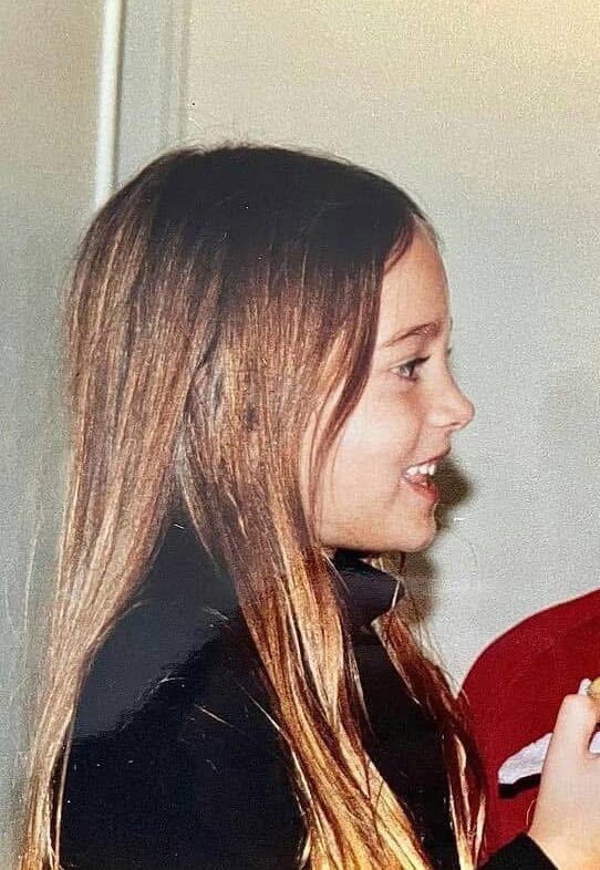 countlesscarori's tweet photo. acá te quieren vender con que oriana tiene la nariz operada y literalmente ella ya tiene la nariz perfecta desde que era chiquita🤭 https://t.co/Idu1s50rg3