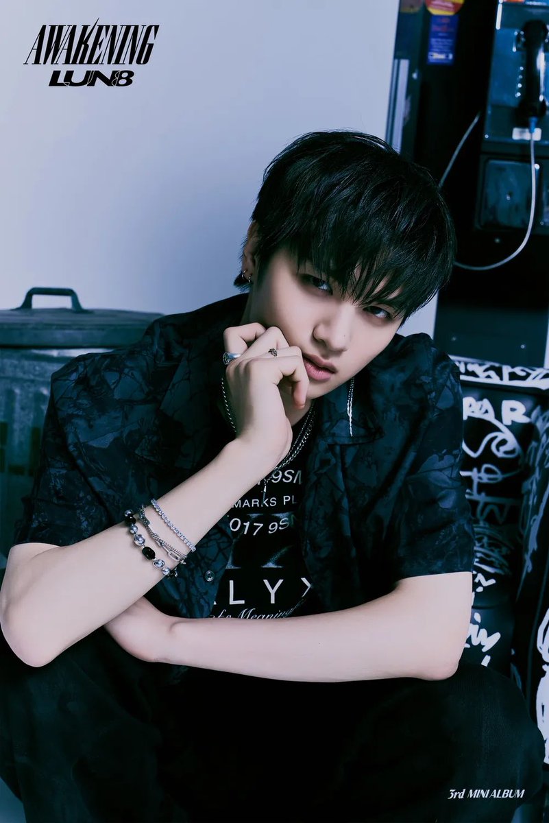 nugupromo's tweet photo. LUN8's Ji Eunho has left the group due to health reasons.

@LUN8_official https://t.co/qutTK9RQpA