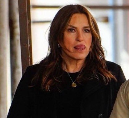 Detective EO tweet media