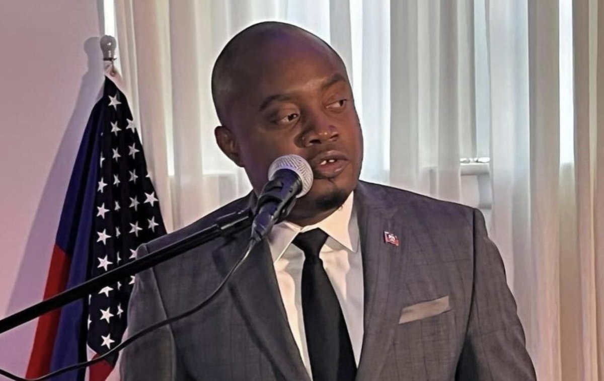 Clin D’oeil tweet media