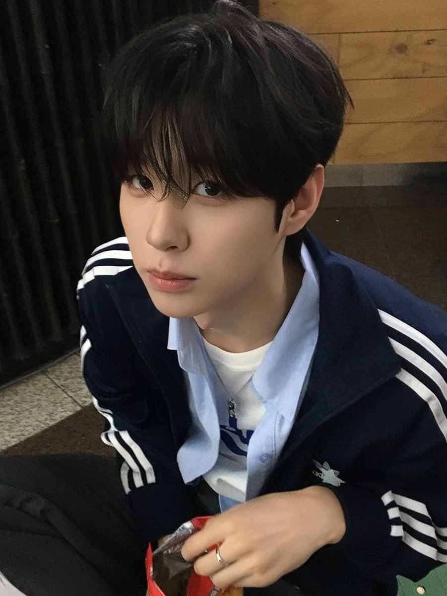 김성민 얼굴 tweet media