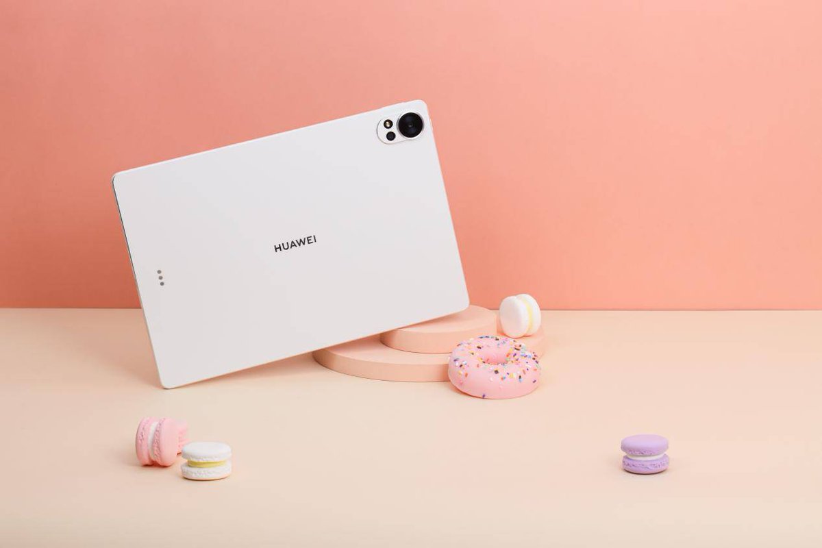 ana vasquez tweet media