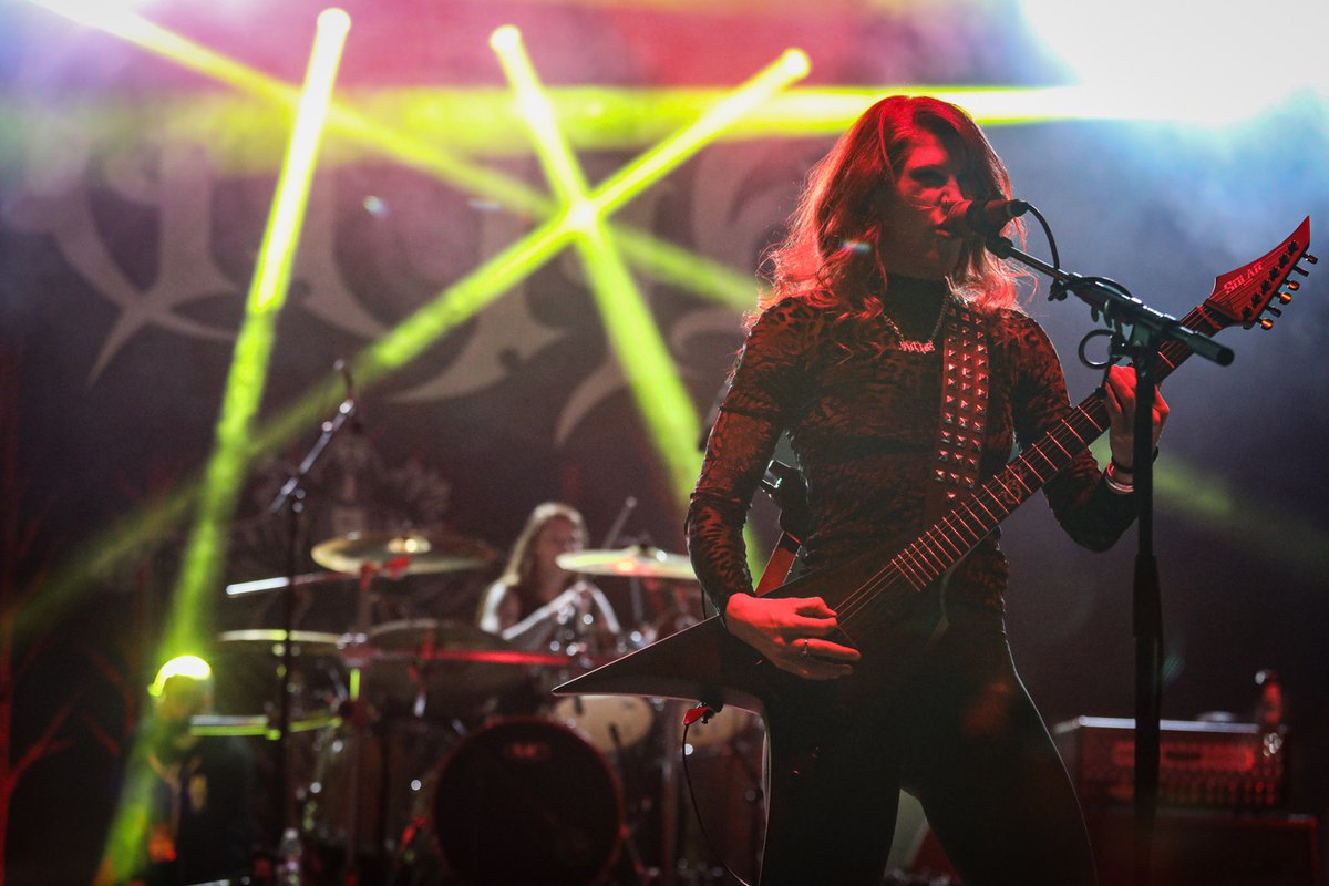 revolvermag tweet media