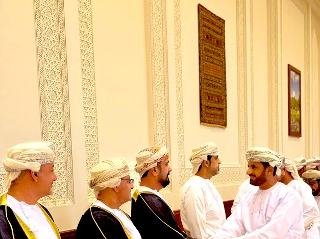 khalhamdi1's tweet photo. من حفل إستقبال سعادة الشيخ والي #صحار للمهنئين بمناسبة عيد الفطر المُبارك . https://t.co/S26bPIzoTZ