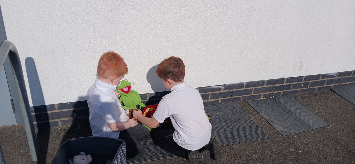 Mrs Heron tweet media