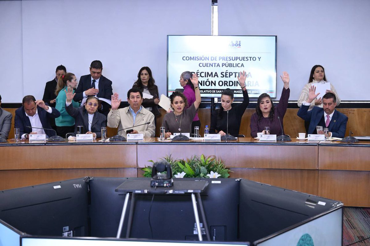_FlorEsponda's tweet photo. Este miércoles asistí a la 17ª Reunión Ordinaria de la Comisión de Presupuesto y Cuenta Pública de la LXVI legislatura.
Me da mucho gusto compartirles que aprobamos el Primer Informe Semestral de nuestras actividades legislativas.
#CuartaTransformación
#CamaraDeDiputados https://t.co/FN1wILtRA6