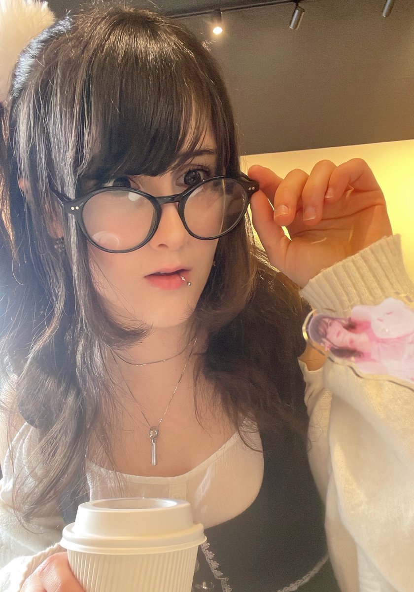 Chichi 🗝️🗝️ → Idol Village v3 ₊˚⊹ tweet media