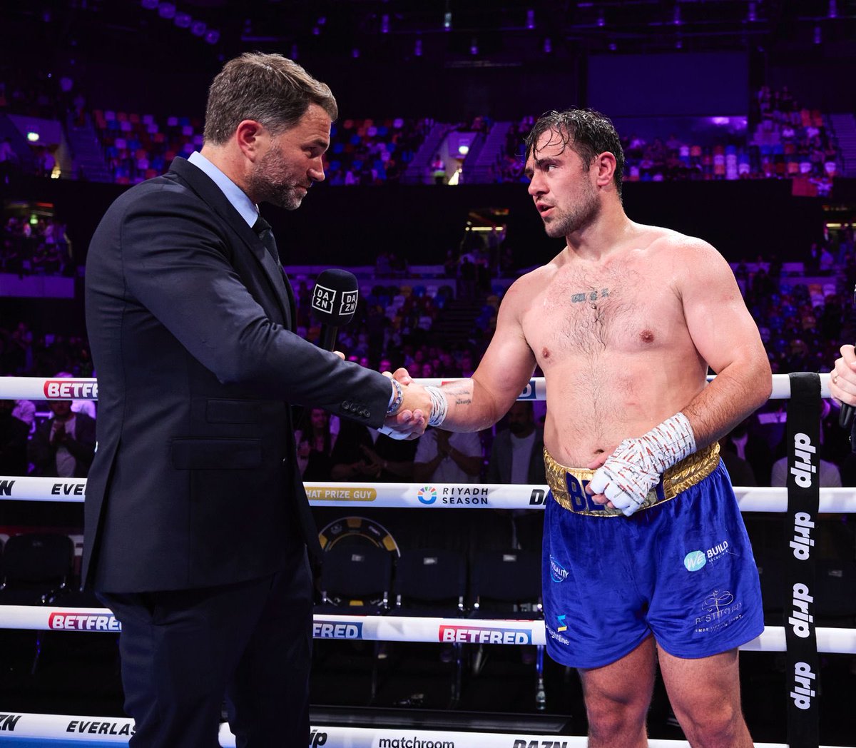 All Out Boxing tweet media