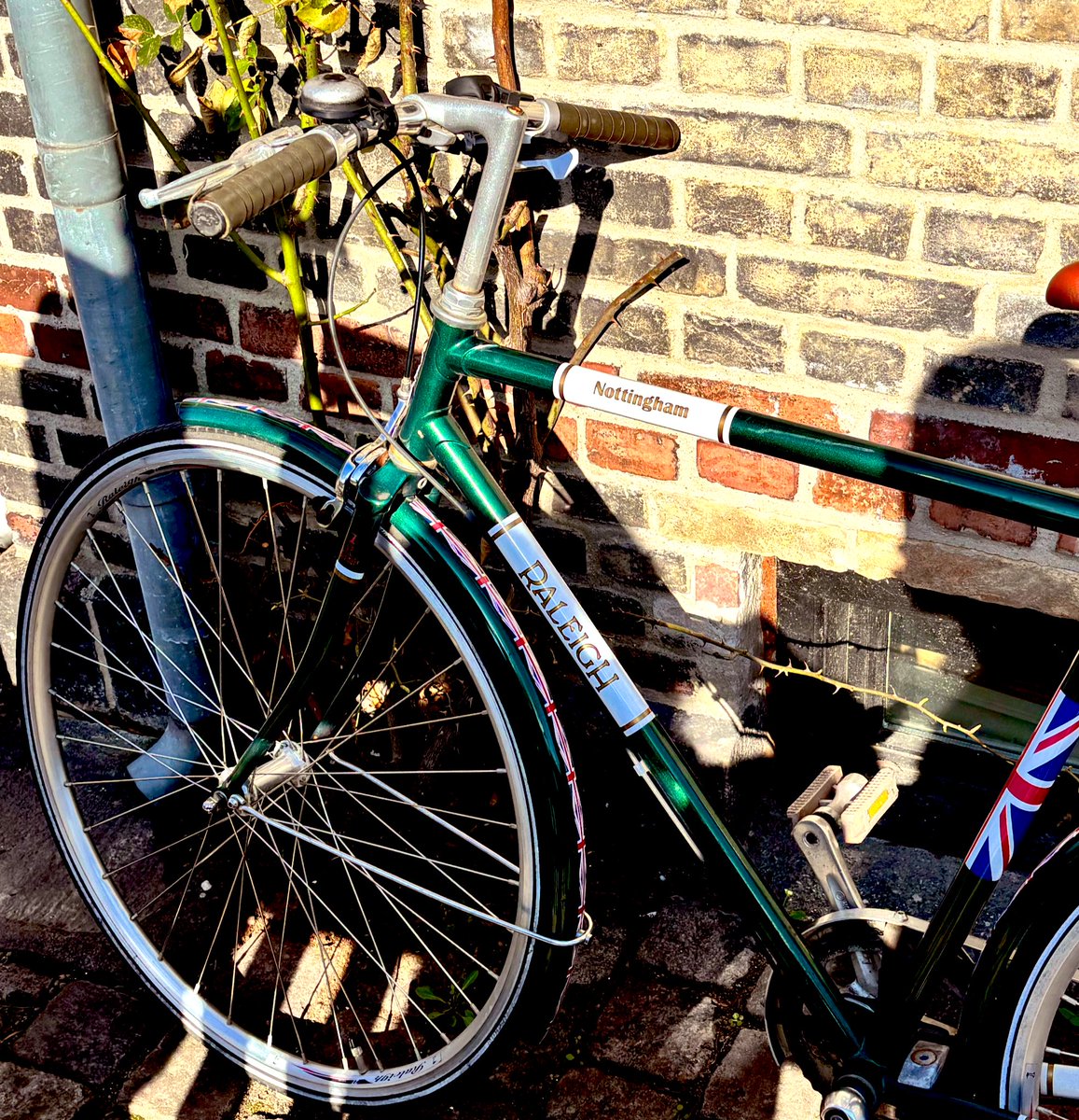 Des Oldham tweet media