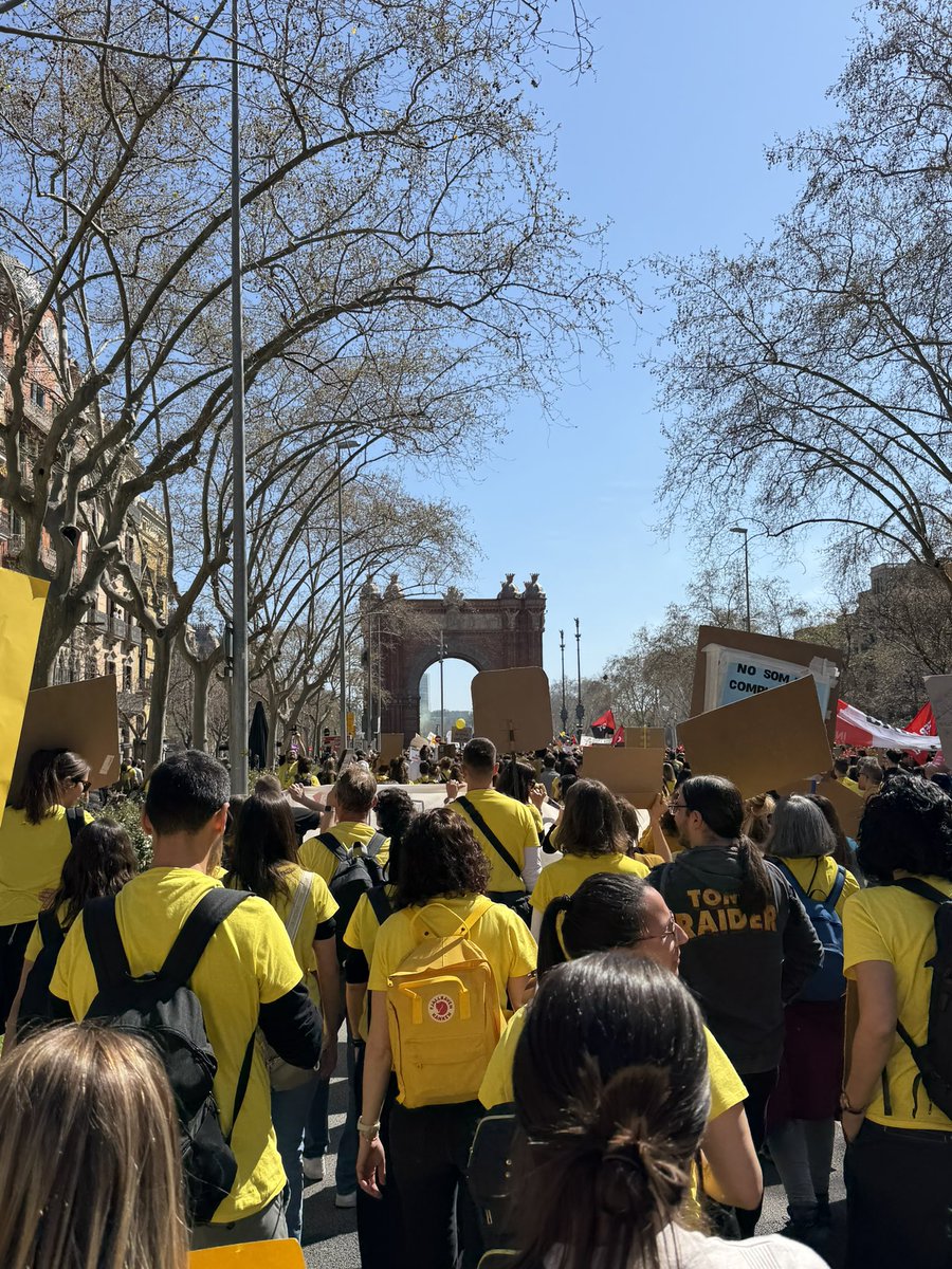 maay__26's tweet photo. #VagaEducativa https://t.co/fPxGJNsOQD