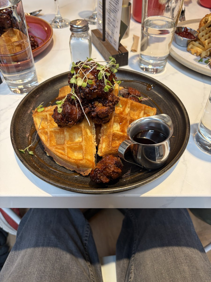 Astari!☆ 🔜FE tweet media