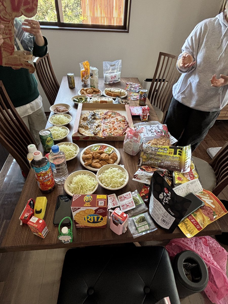 えみすけ tweet media