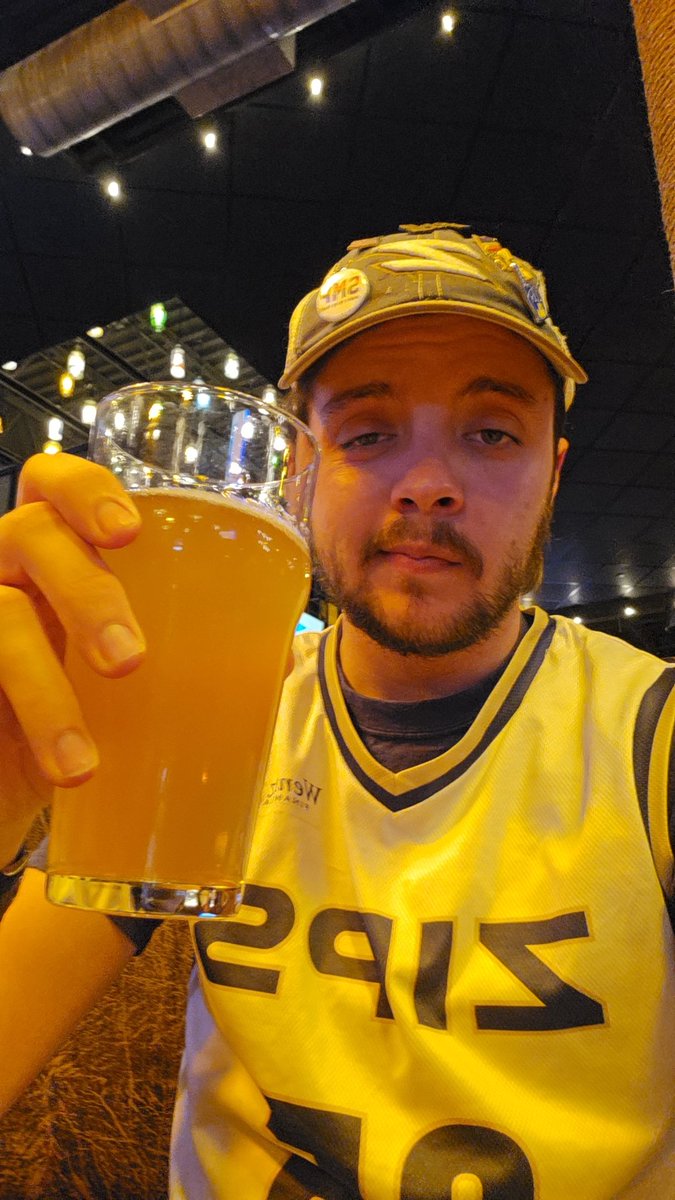 Dylan Carter 💛 tweet media