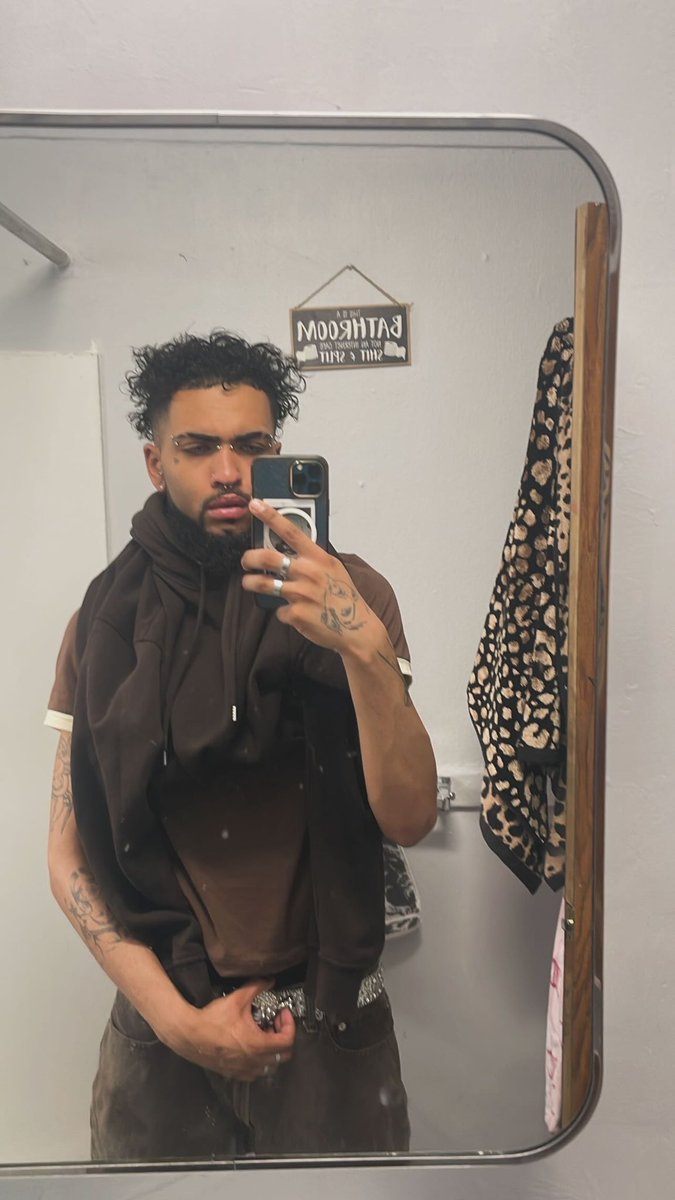 bbyboi 🧛🏼 tweet media