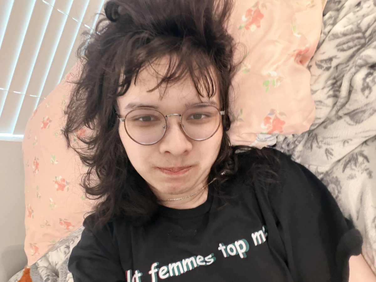 HazelFox🏳️⚧️🦊 tweet media