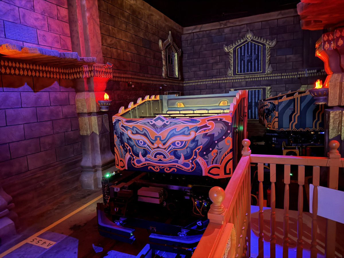 Attractions 360° tweet media