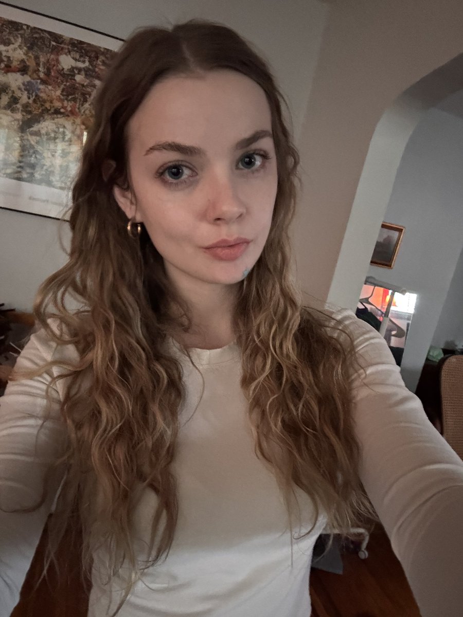 christina +_+ tweet media