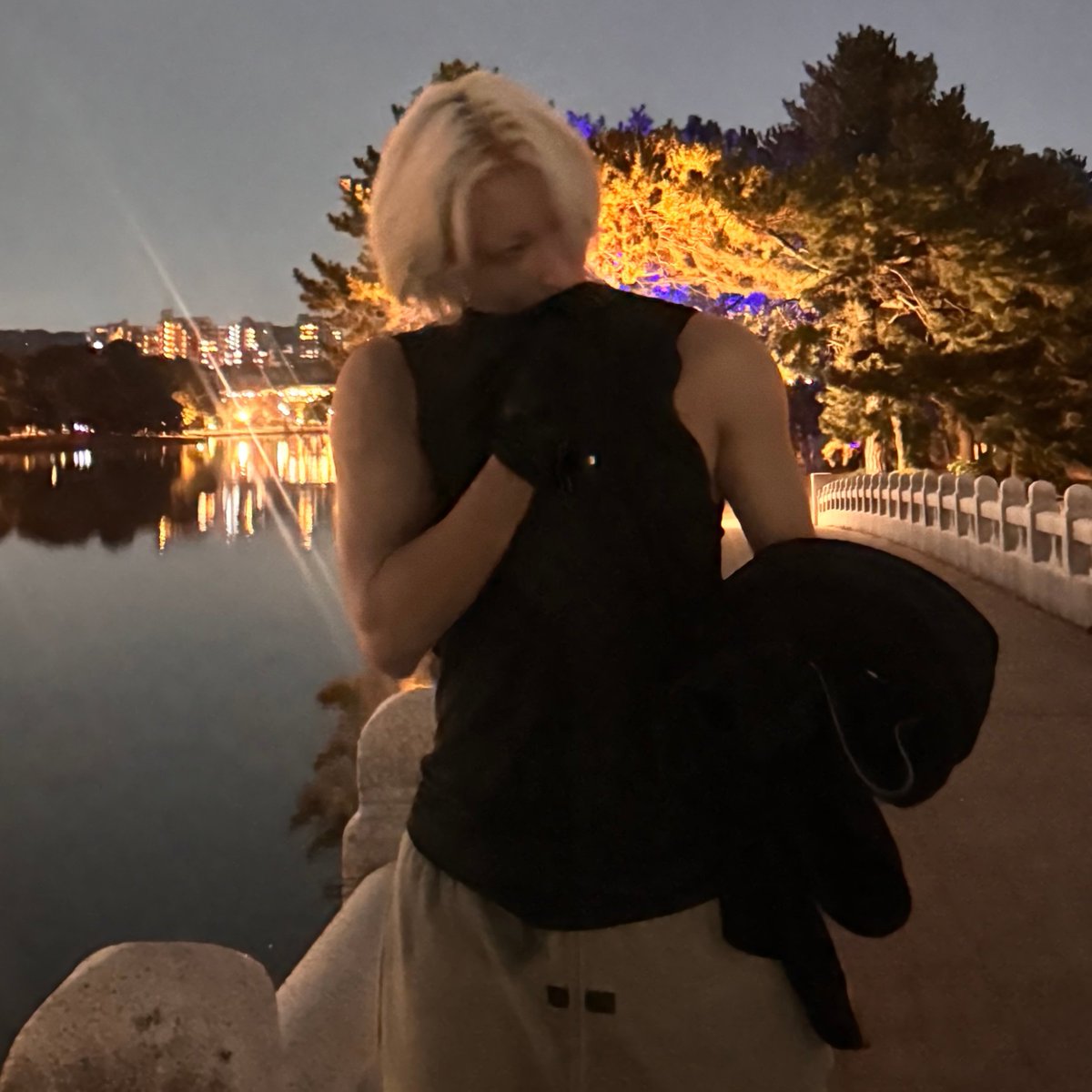 섷왼 아카이브 tweet media