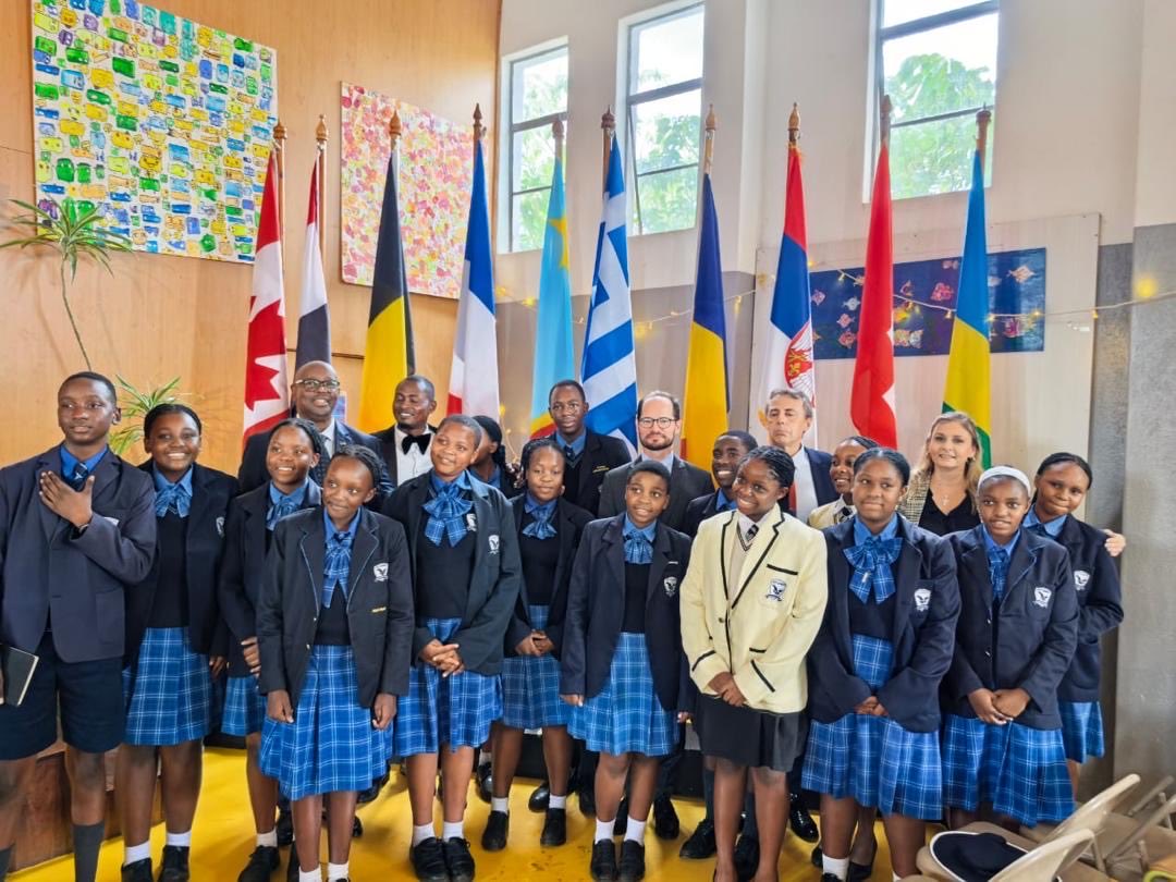 RwandaZimbabwe's tweet photo. Today , Amb. @JamesMUSONI together with #France Amb. @PaulBBarets to #Zimbabwe presided over the prize giving ceremony of high school French song contest as part of activities leading to the commemoration of Francophonie day that takes place on 25th March.1/2 https://t.co/TDNmN3fM8J