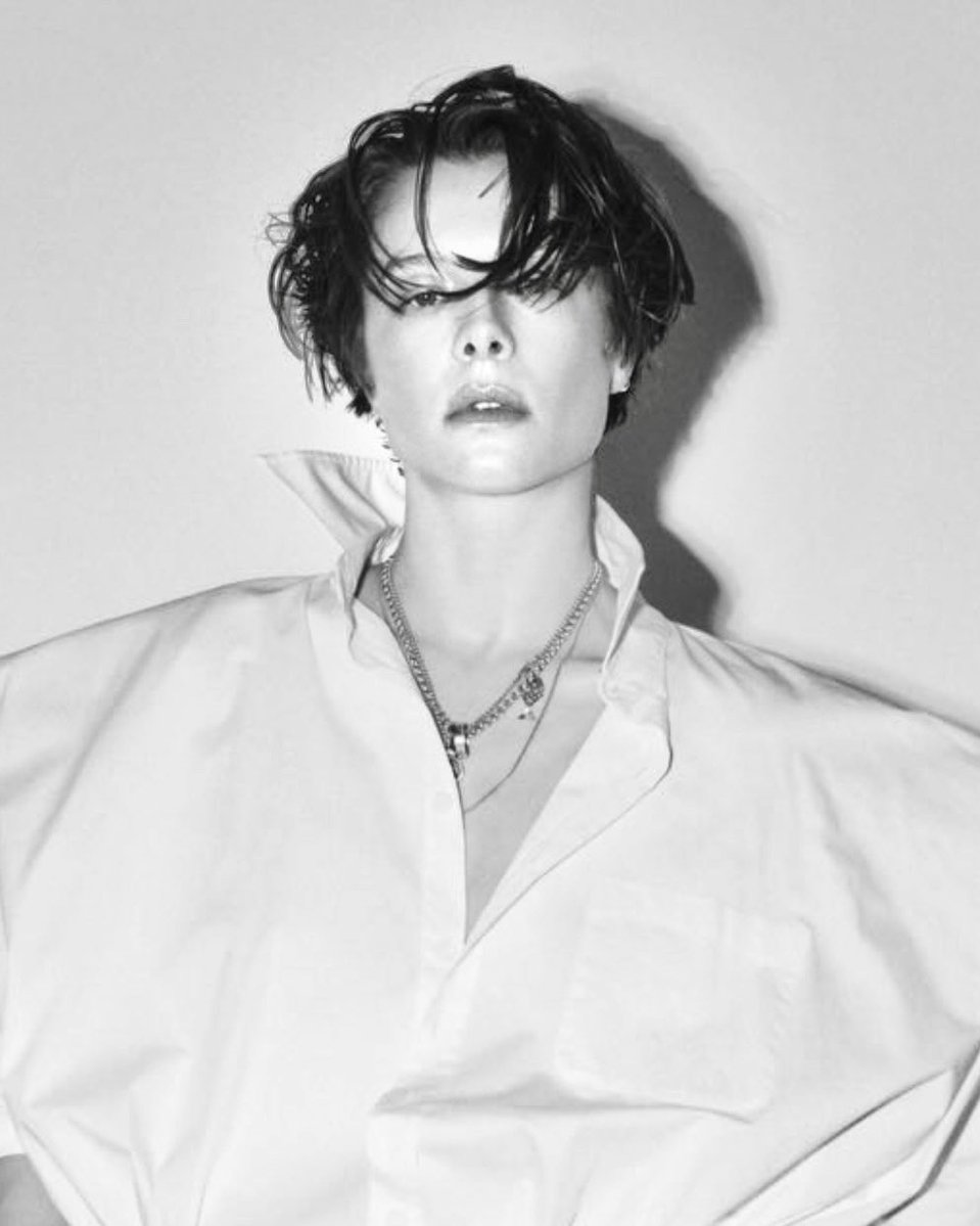 rhaenicent files 📂 tweet media