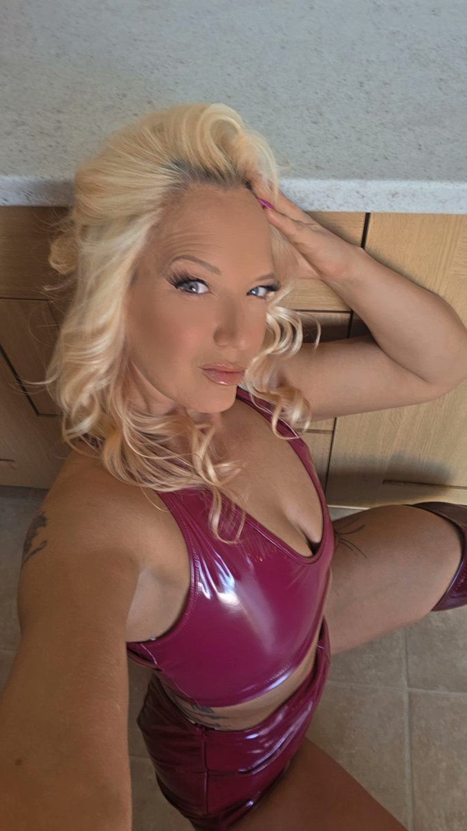 Nylon beauty tweet media