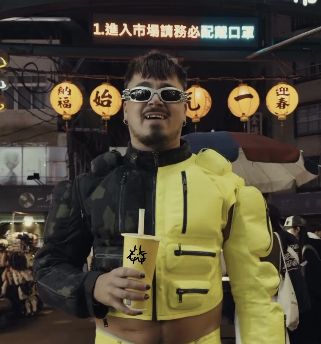 Käärijä excited to try bubble tea for the first time: "I just love balls so much."