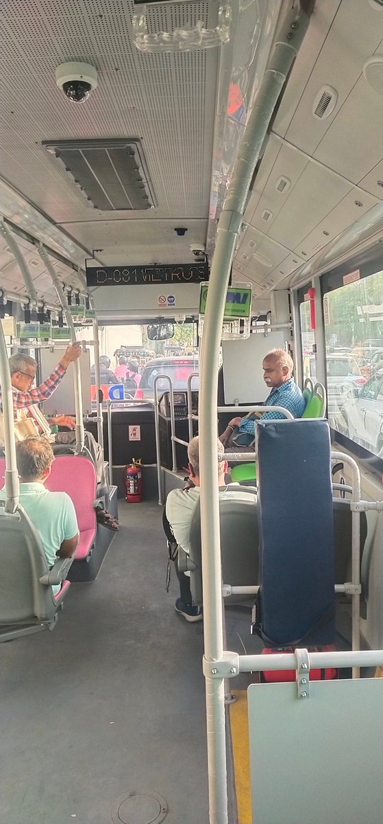 Delhi Loves Buses tweet media