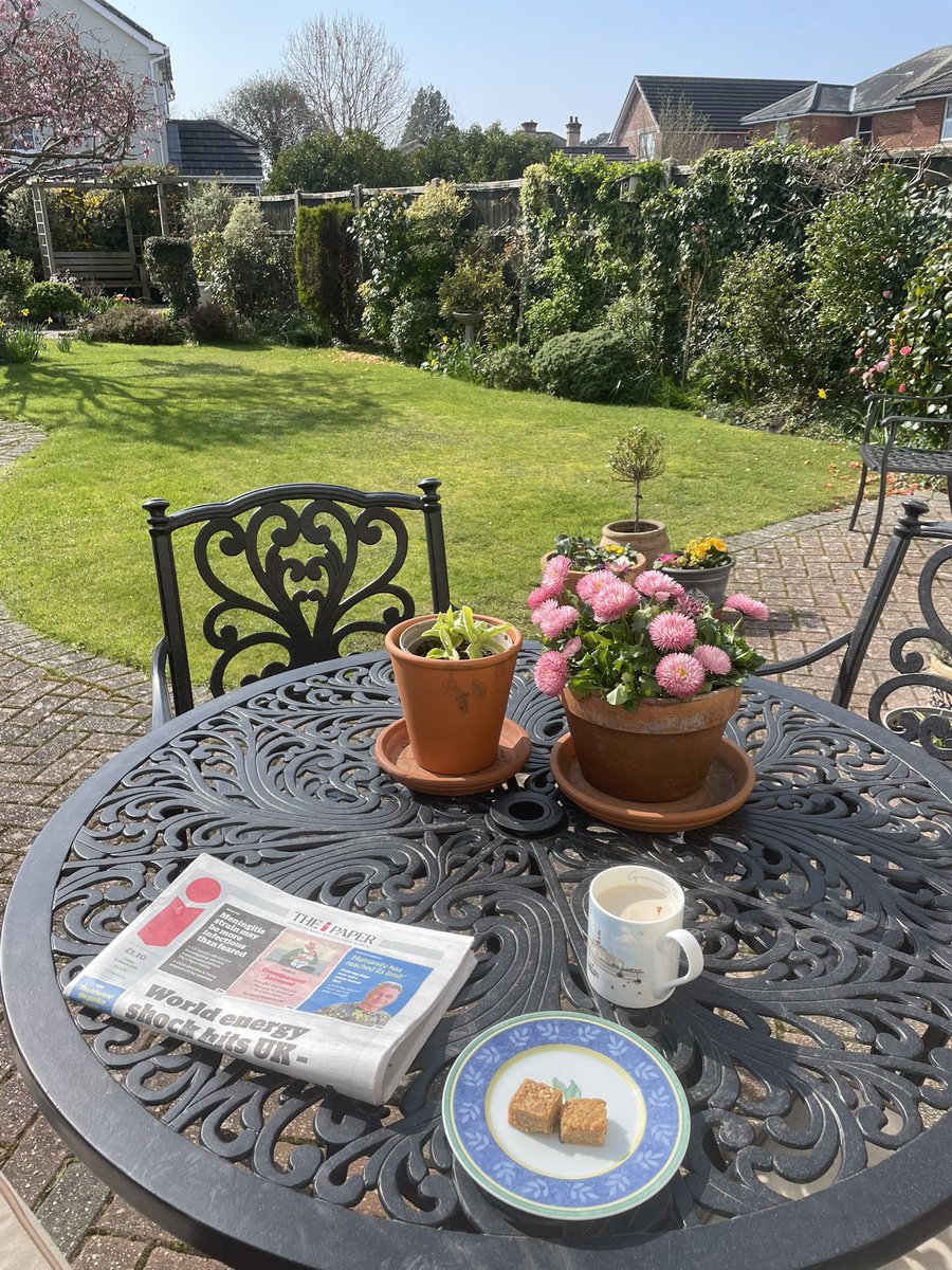 Sarah Holmes tweet media