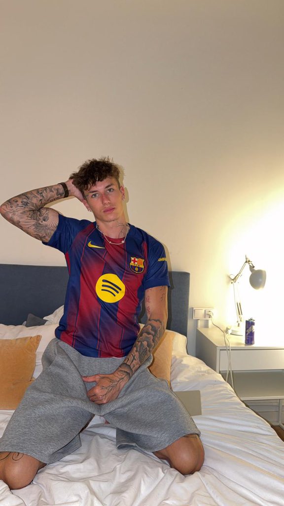 Clément tweet media