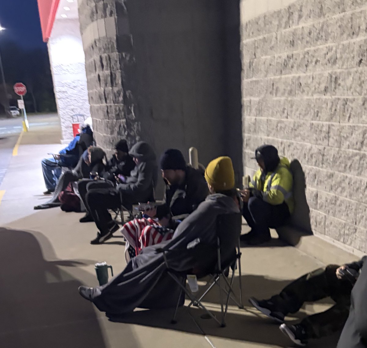 Ashleigh ⁷ ⊙⊝⊜ 🪭is seeing BTS IN TAMPA and NJ😩💜 tweet media