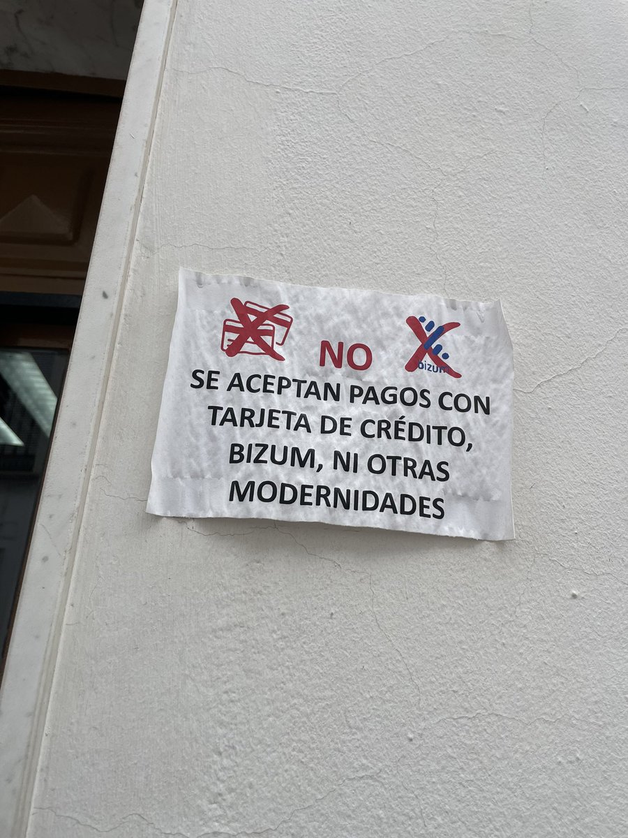 dav1dcarrillo's tweet photo. Visitad los pueblos de vuestras provincias y gastad dinero (en efectivo) 📍Álora https://t.co/Mwl6Yg1Oph