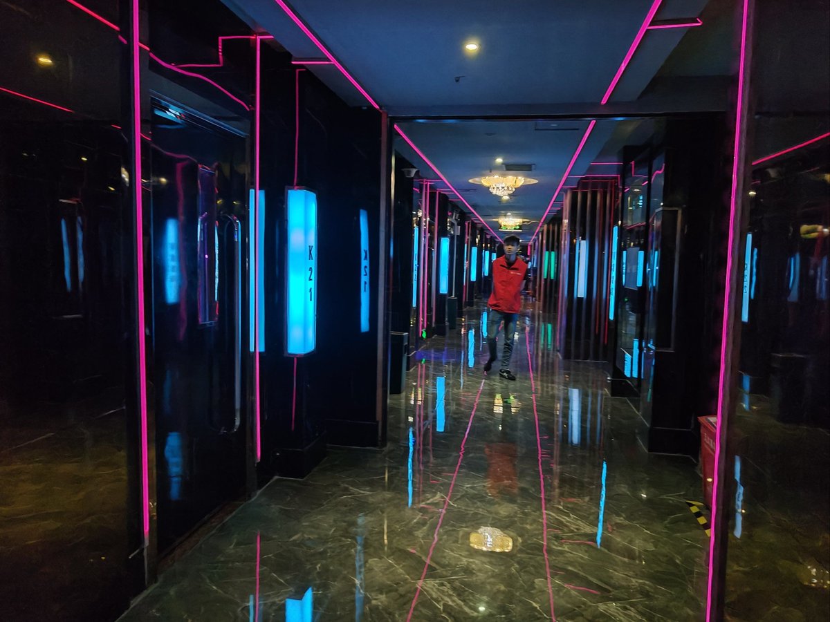 LAURA RIVERA tweet media