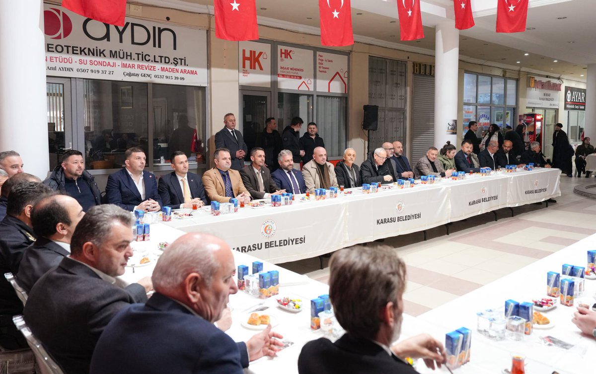 Sayın Kaymakamımız Mehmet Uğur ARSLAN ilçemizde gerçekleştirilen Halk Bayramlaşması programına katılım sağladı.
