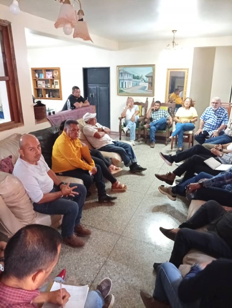 COMUNICACIONES PJ-APURE tweet media